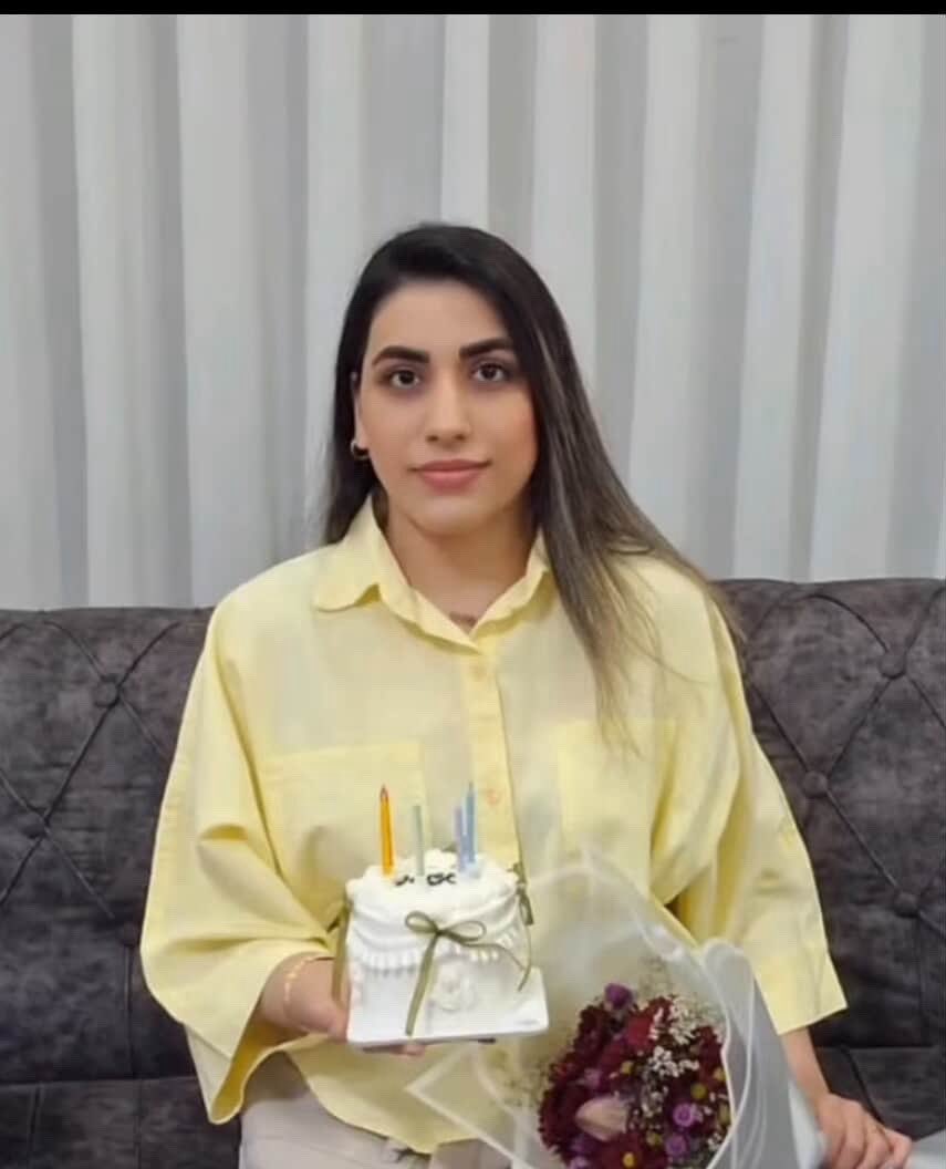 Zeynab Moedi · زینب موئدی