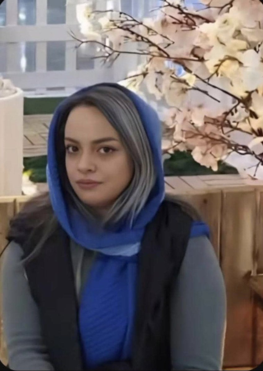 Ghazaleh Saadat Hosseini · غزاله سعادت حسینی