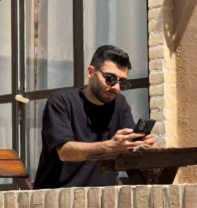 Amir Mohammad Hamouleh · امیرمحمد هموله