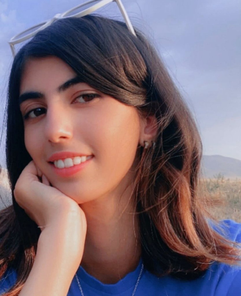 Tania Abbasi · تانیا عباسی
