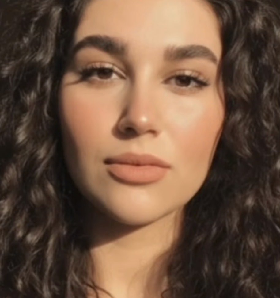 Ghazal Janghorban · غزل جنگهربان