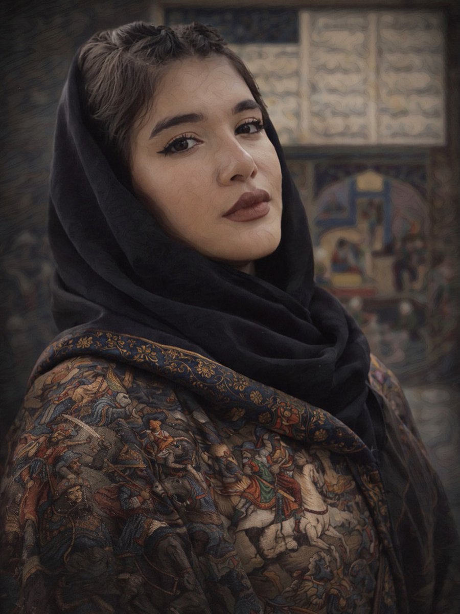 Paria Qalavand · پریا قلاوند