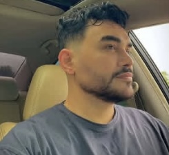 Roozbeh Behroozi · روزبه بهروزی